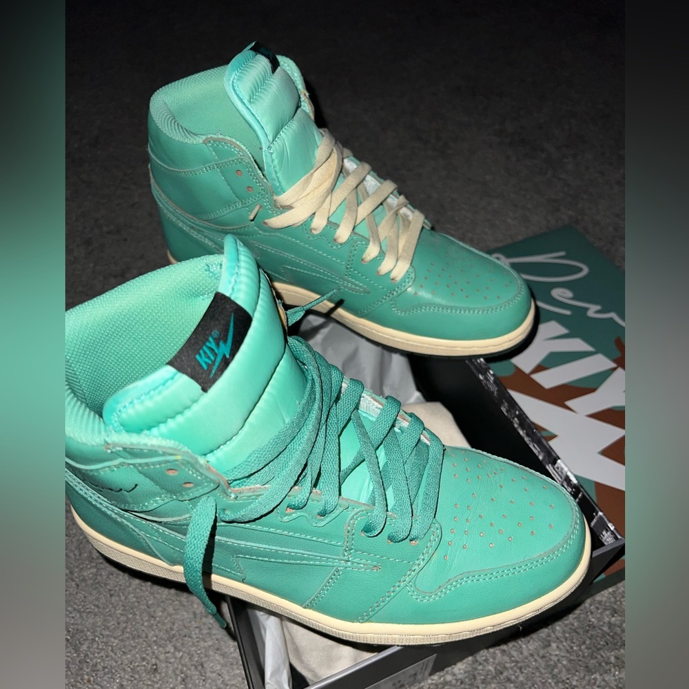 Turquoise blue Kool KIY men 9.5